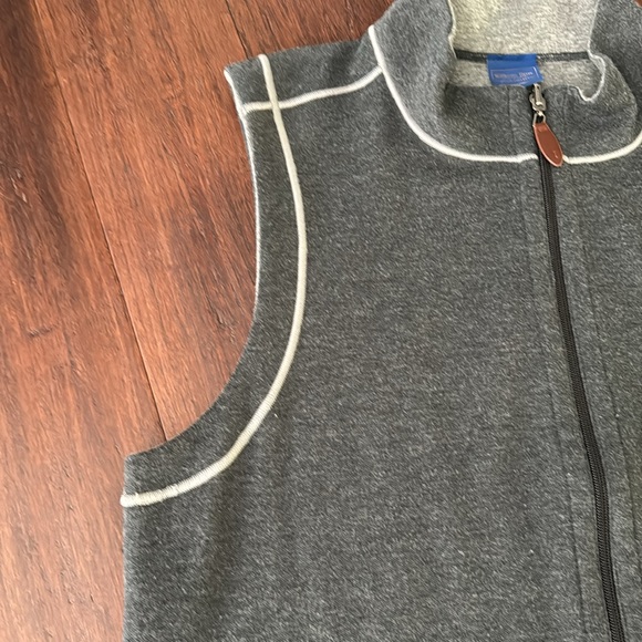 SET OF 2 WILKENS BROS ZIP UP VESTS - Picture 4 of 7